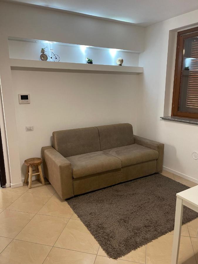 ガッララーテCasa Manuelアパートメント エクステリア 写真