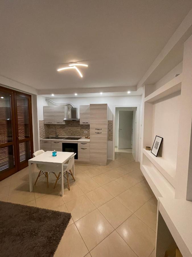 ガッララーテCasa Manuelアパートメント エクステリア 写真