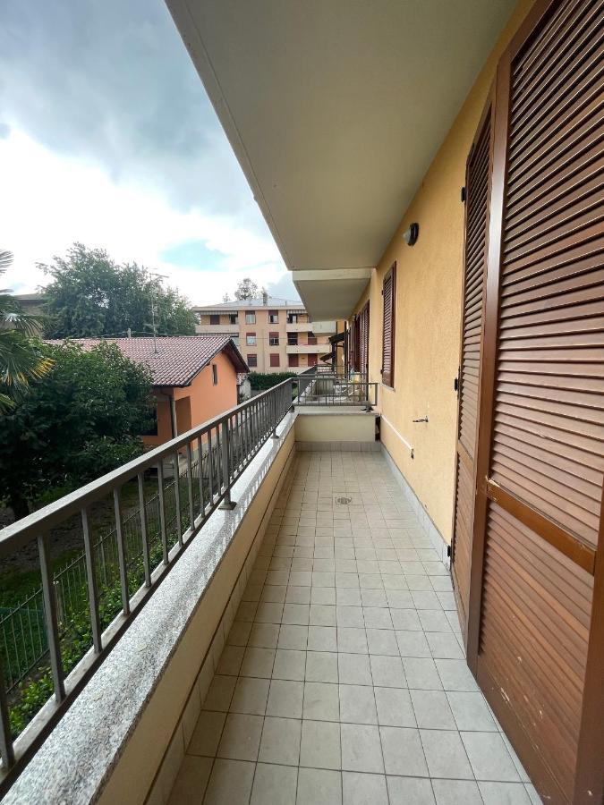ガッララーテCasa Manuelアパートメント エクステリア 写真