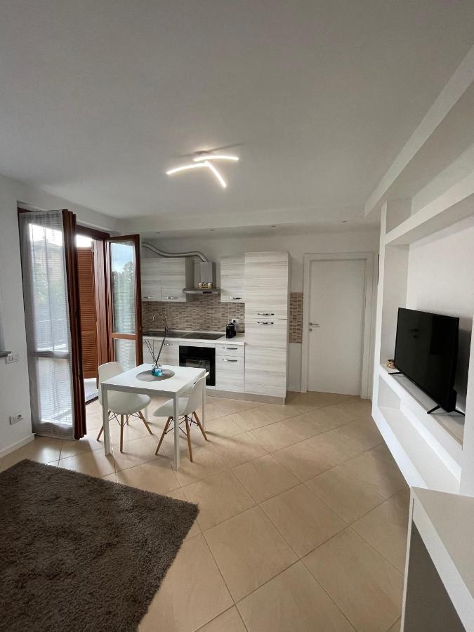 ガッララーテCasa Manuelアパートメント エクステリア 写真